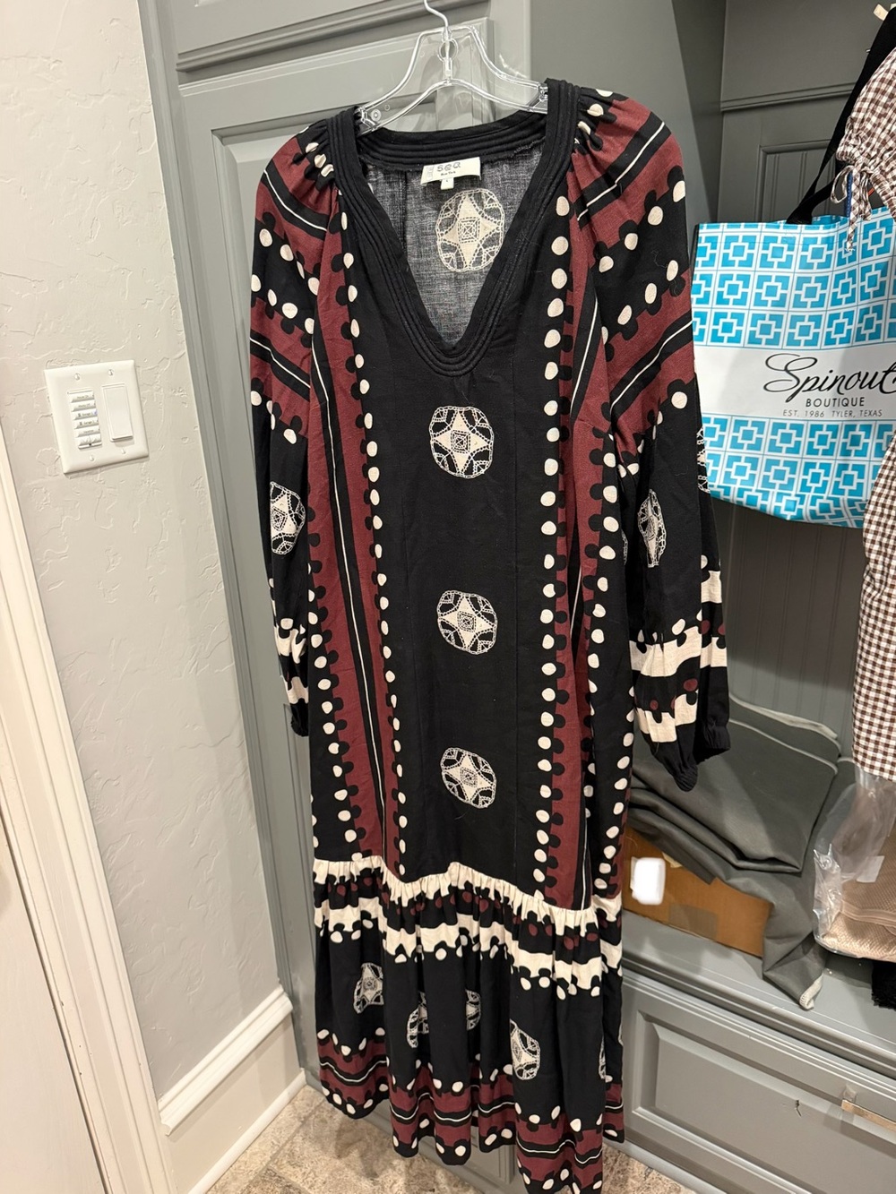 Sea New York Black & Burgundy Printed V‑Neck Maxi Dress
